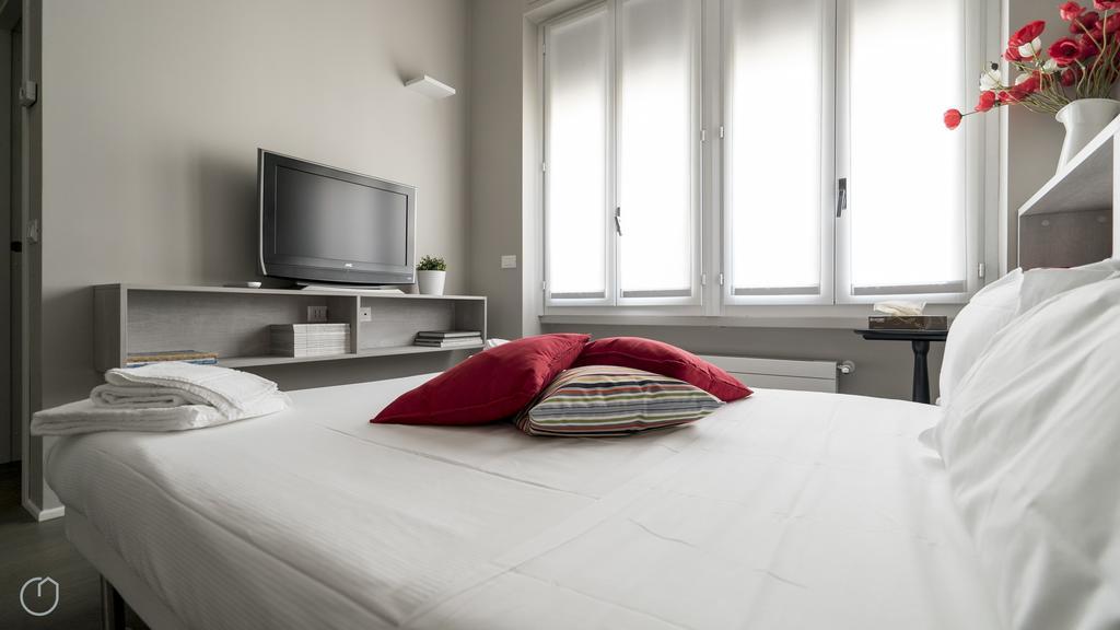 Apartament Italianway-Settembrini Mediolan Pokój zdjęcie